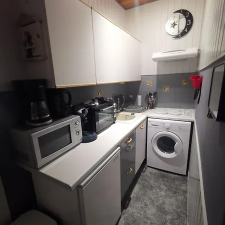 Appartement Avec Balcon Au 1Er Etage Vue Laterale Mer A 50 Metres De La Plage A Mers Les Bains. Exterior foto
